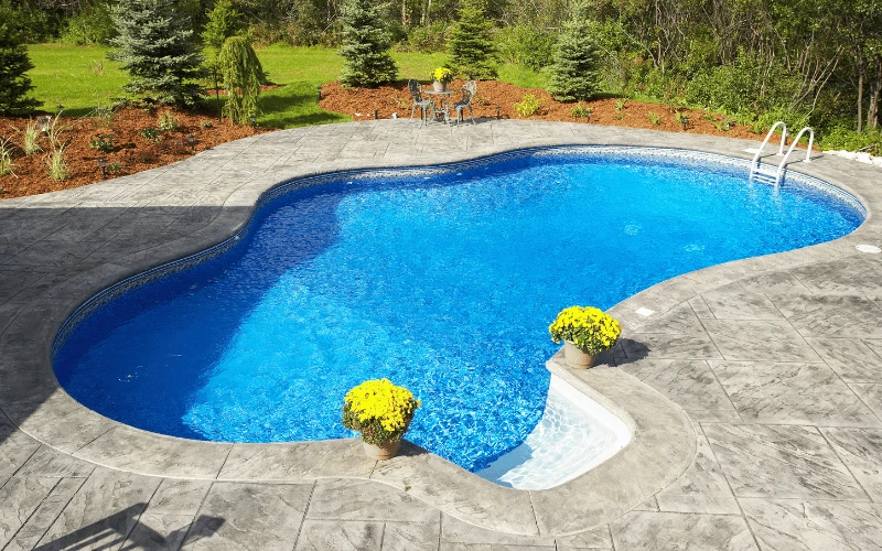 Poolbau St Pölten-Pool-Design-Moderner-Lap-Pool