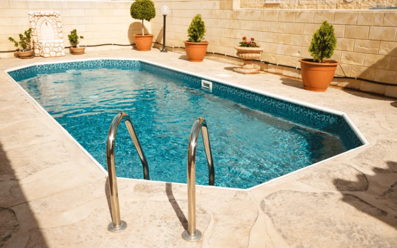 Poolbau St Pölten-Schwimmbadbau-Großzügiger-Familienpool